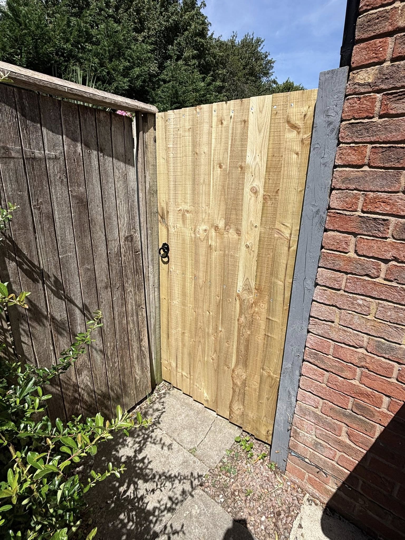 carpentry on gate way MBcarpentry garden